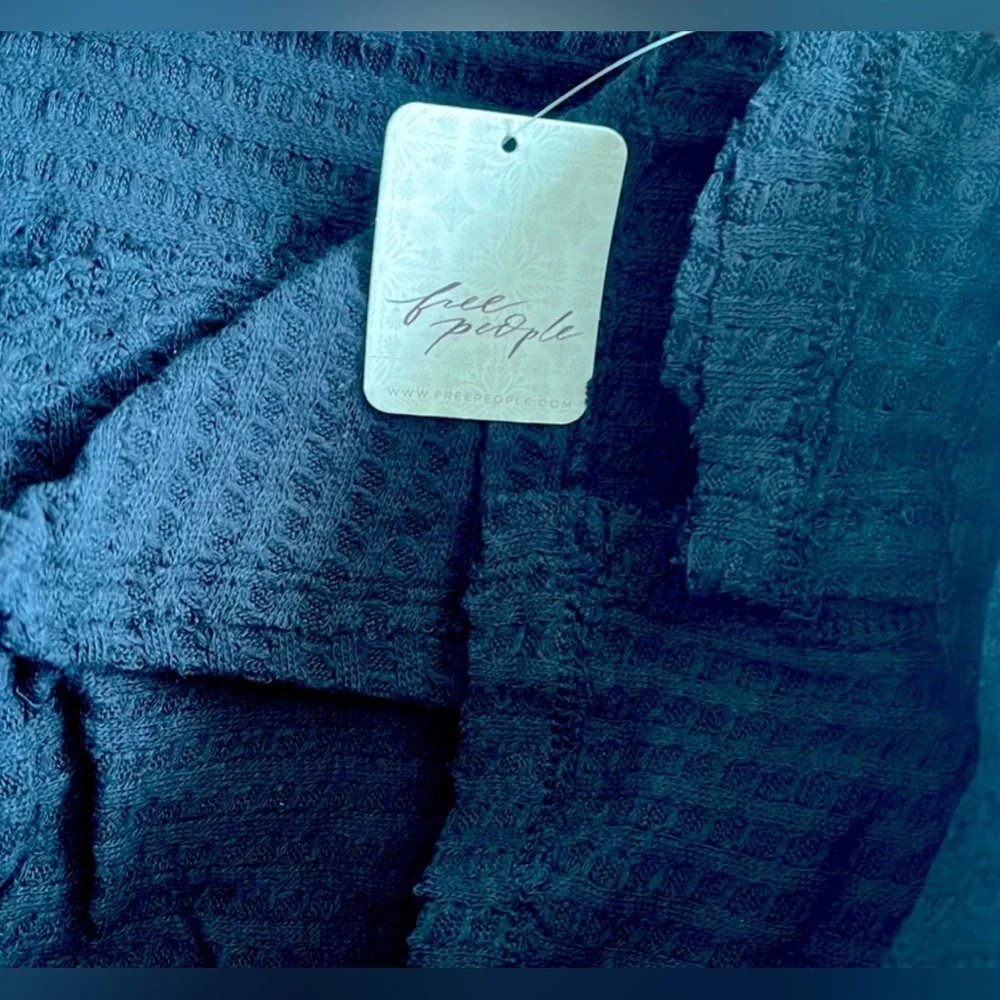 NWT Free People Juicy Long Sleeve Top Cowl Neck Thermal Oversized Open Back blac - Picture 10 of 11